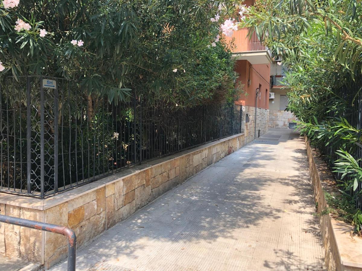 Garden View Salandra Apartment - Bari Policlinico Dış mekan fotoğraf